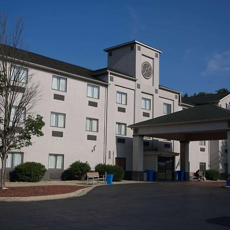 Baymont By Wyndham Portage Hotel Exterior photo